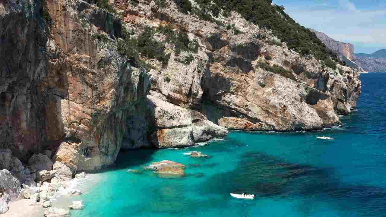 Cala dei gabbiani in Sardegna