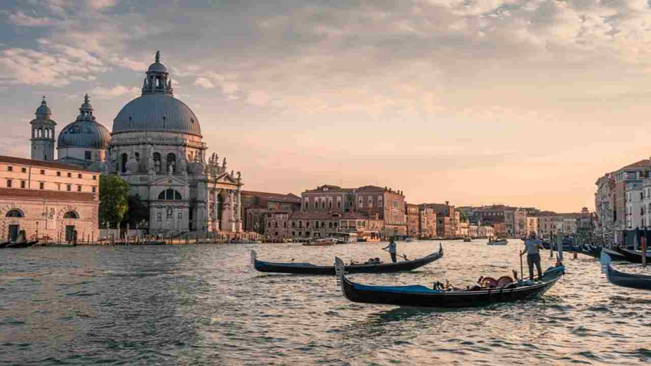 Canal Grande con gondole