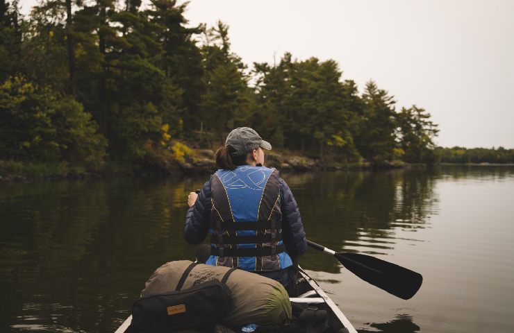 Donna in kayak