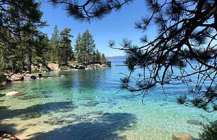 Spiaggia del Lago Tahoe