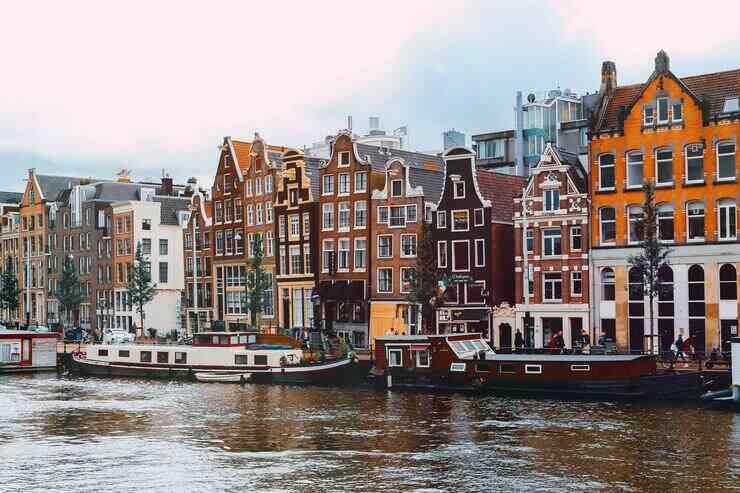 I canali di Amsterdam, una delle mete di un viaggio di una settimana in Olanda 