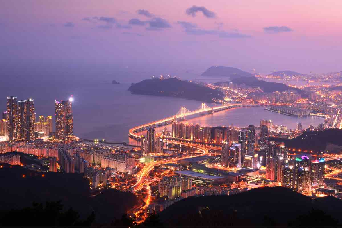 Vista dall'alto di una città della Corea