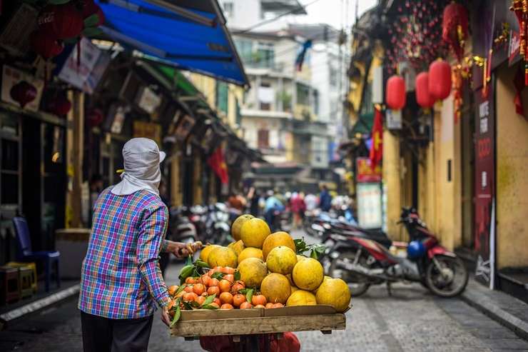 Venditore ambulante in Vietnam