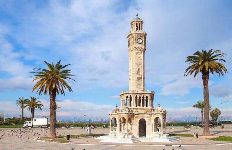 Izmir, le buone ragioni per visitare la città turca almeno una volta nella vita